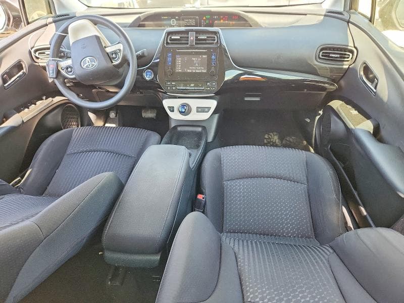 2017 TOYOTA PRIUS TWO 8