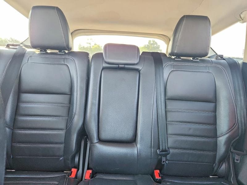 2018 FORD ESCAPE SEL 10