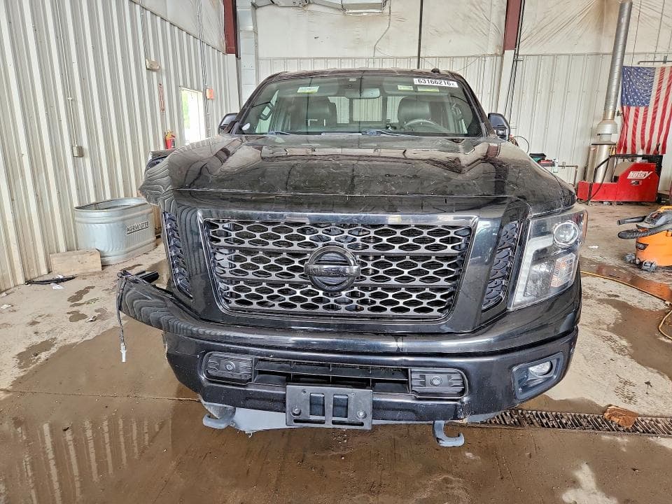 2018 NISSAN TITAN XD S 5