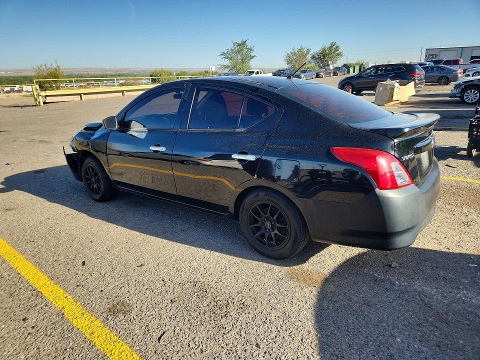 2017 NISSAN VERSA 1.6 SV 2