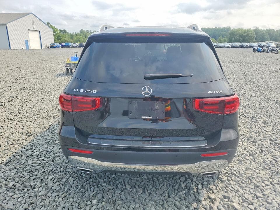 2024 MERCEDES-BENZ GLB 250 4MATIC 6