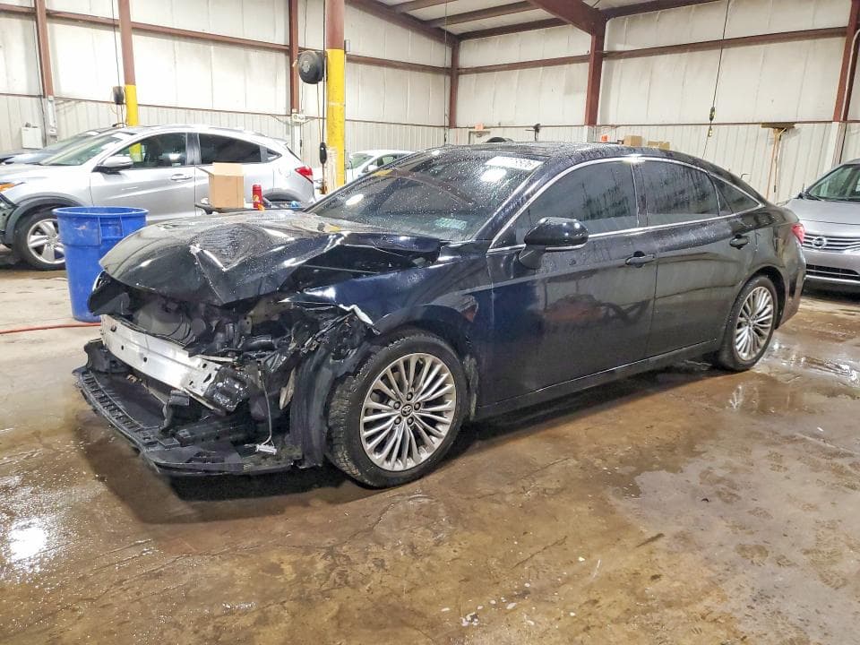 2019 TOYOTA AVALON LIMITED - 1