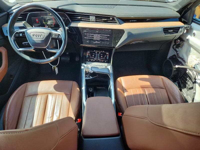 2024 AUDI Q8 E-TRON PREMIUM 8
