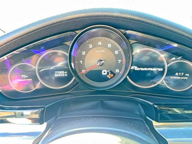 2017 PORSCHE PANAMERA 2 8