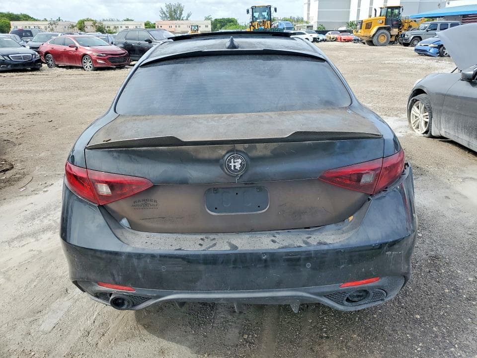 2017 ALFA ROMEO GIULIA TI 6