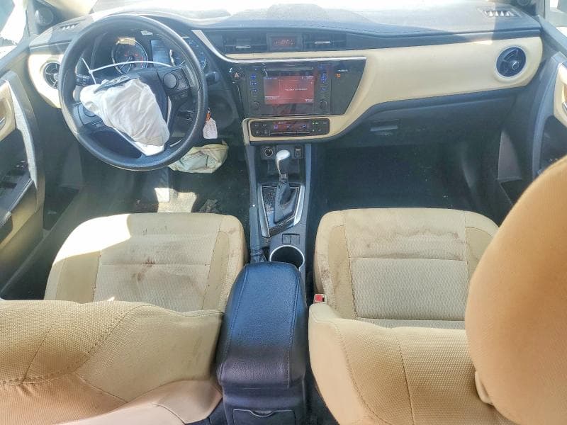 2017 TOYOTA COROLLA LE 8
