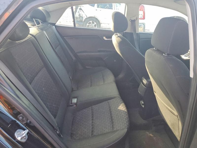 2019 KIA RIO S 10