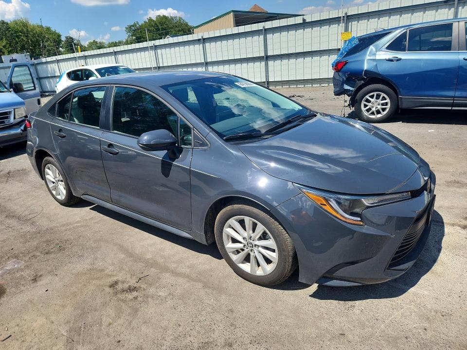 2026 TOYOTA COROLLA LE 4
