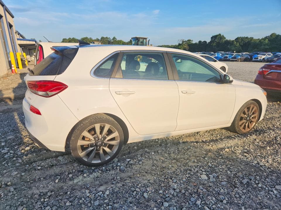 2018 HYUNDAI ELANTRA GT SPORT 3