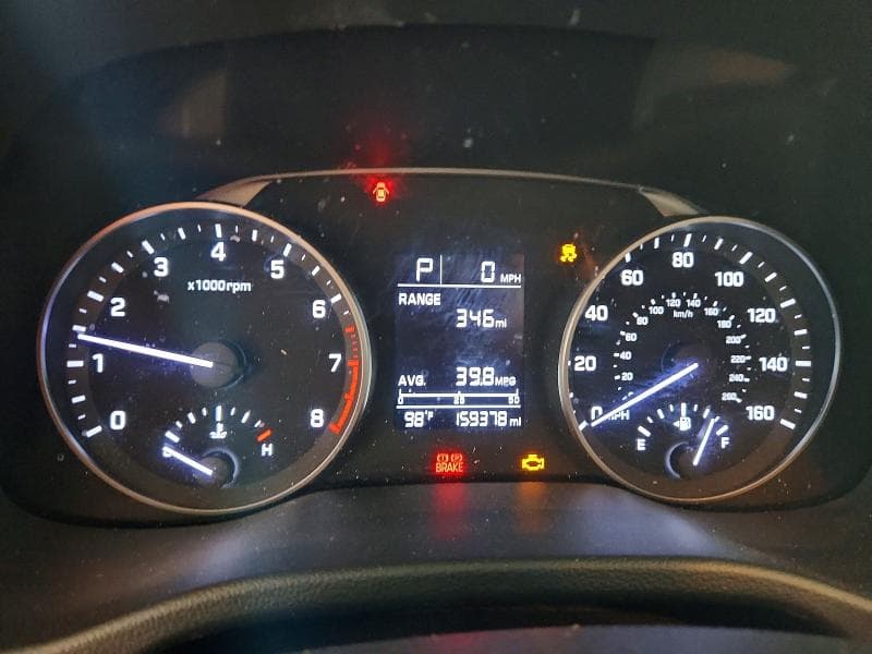 2018 HYUNDAI ELANTRA SE 9