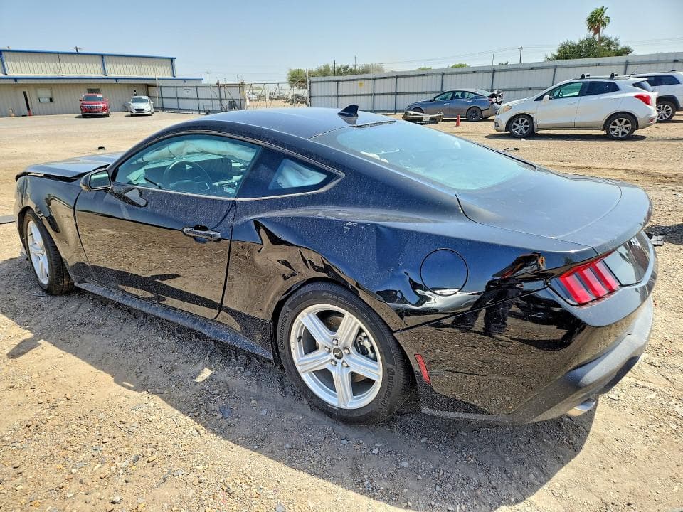 2026 FORD MUSTANG 2
