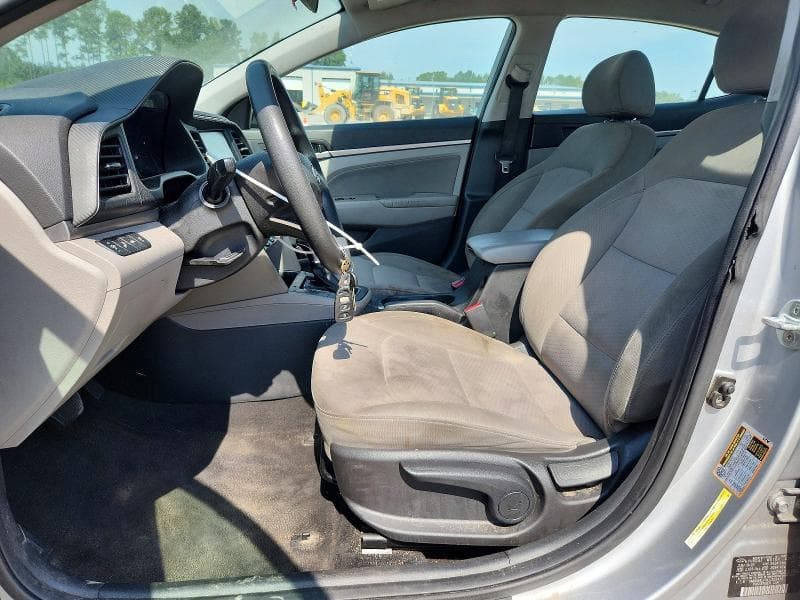 2020 HYUNDAI ELANTRA SEL 7
