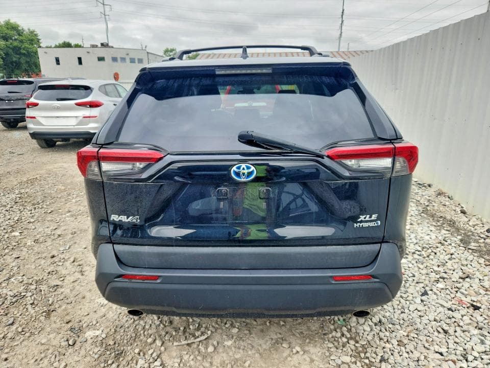 2019 TOYOTA RAV4 HYBRID XLE 6