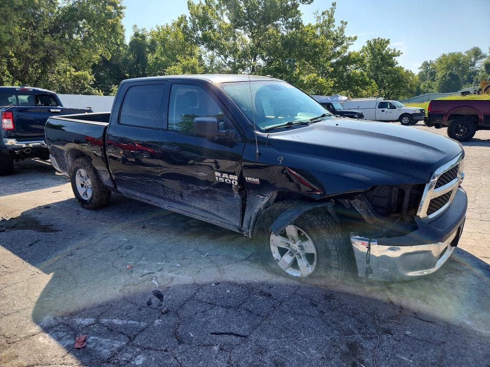 2018 RAM 1500 ST 4