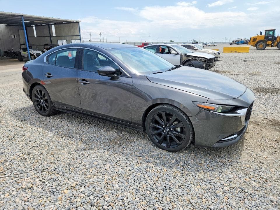 2021 MAZDA 3 4