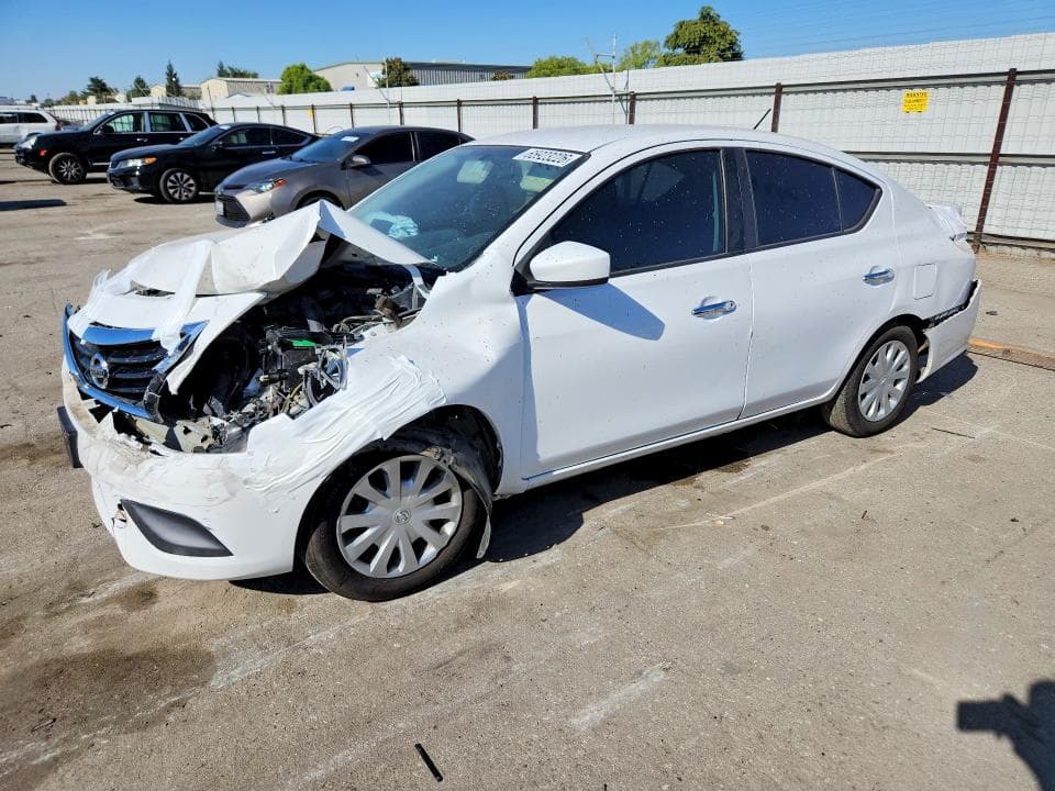 2019 NISSAN VERSA SV