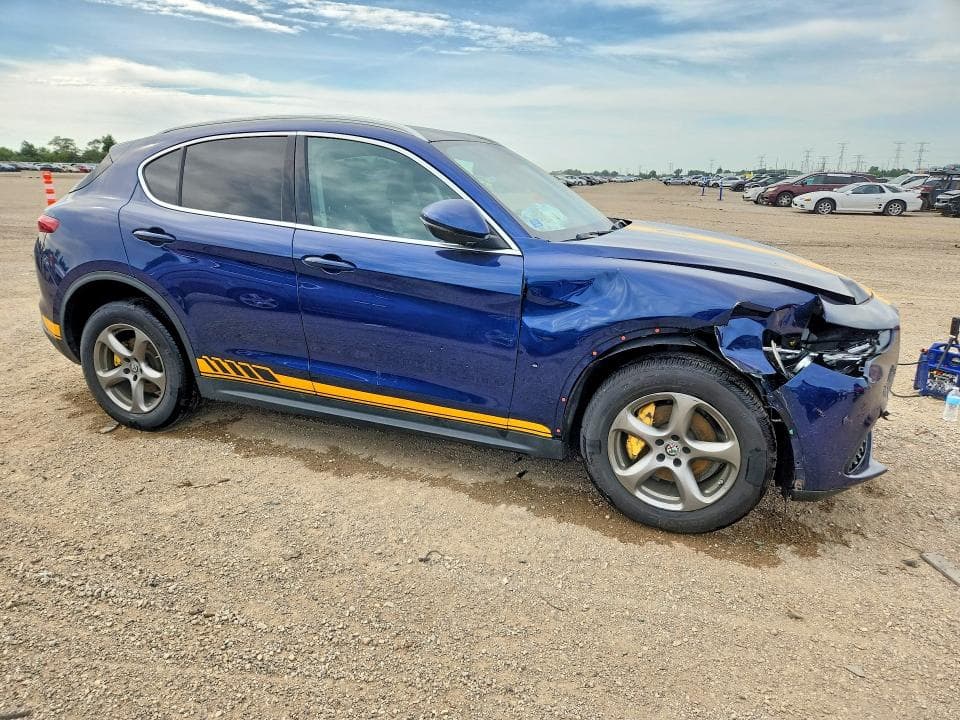 2018 ALFA ROMEO STELVIO 4