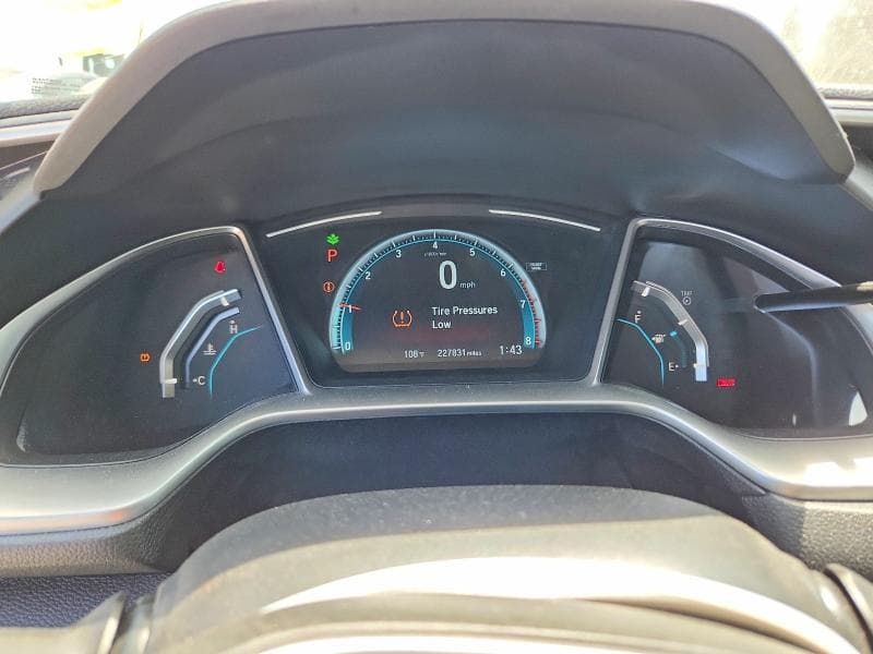 2017 HONDA CIVIC EX 9