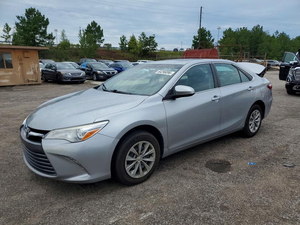 2017 TOYOTA CAMRY LE - 1