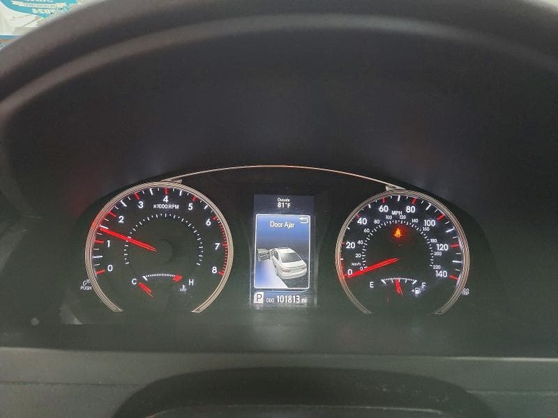 2017 TOYOTA CAMRY SE 9