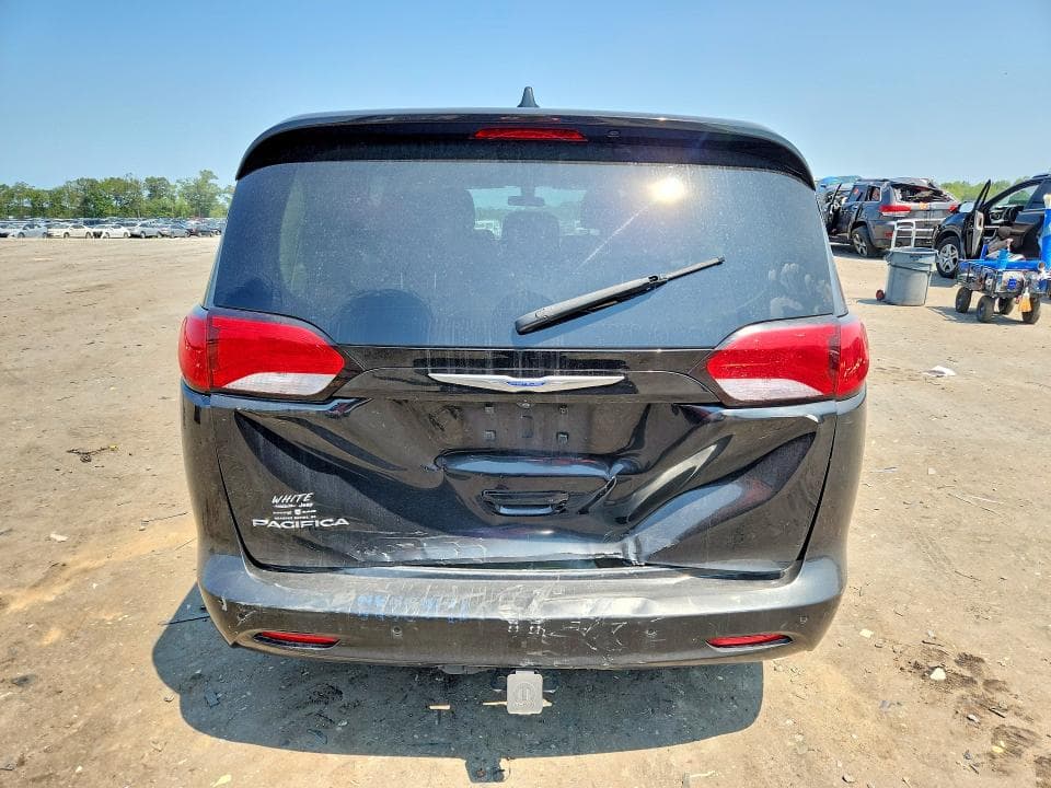 2018 CHRYSLER PACIFICA LX 6