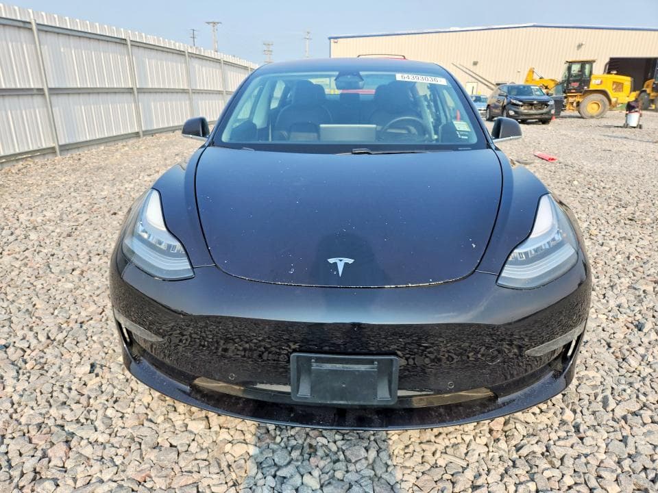 2018 TESLA MODEL 3 5