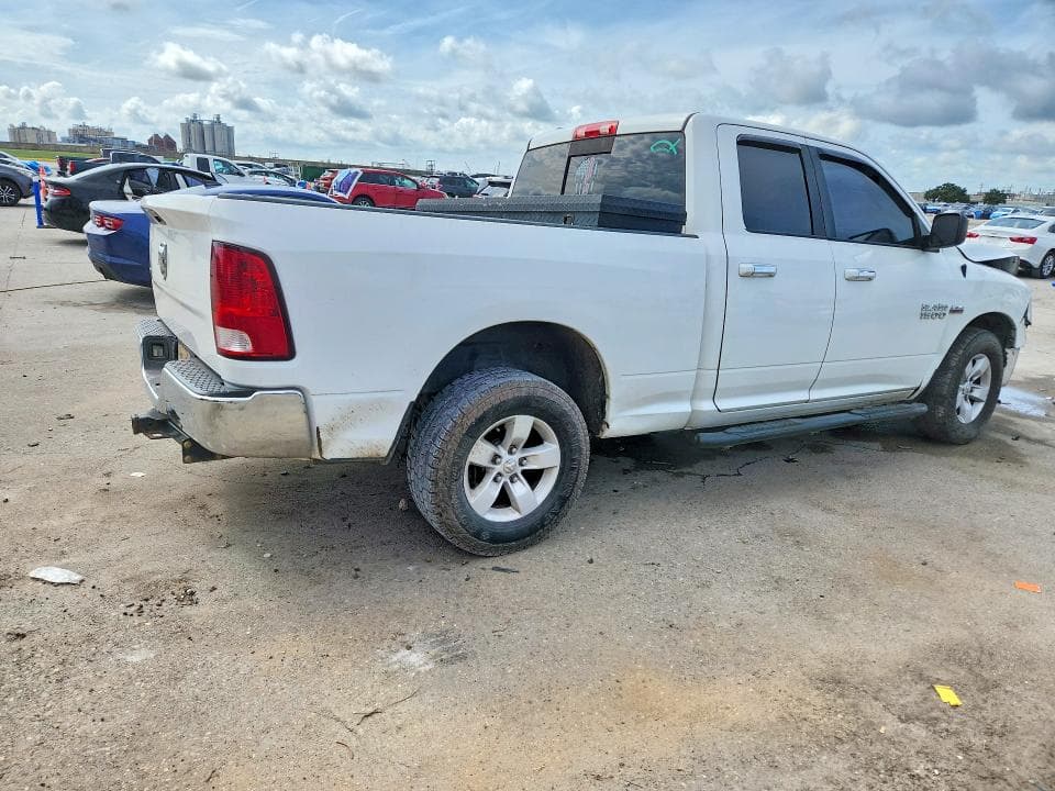 2017 RAM 1500 SLT 3