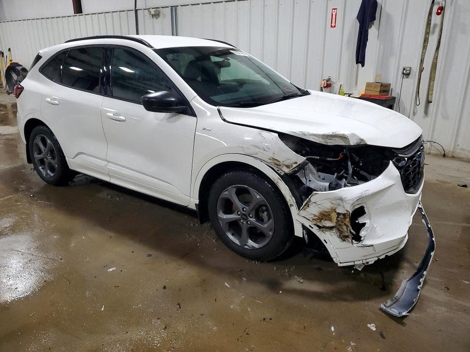 2024 FORD ESCAPE ST LINE 4
