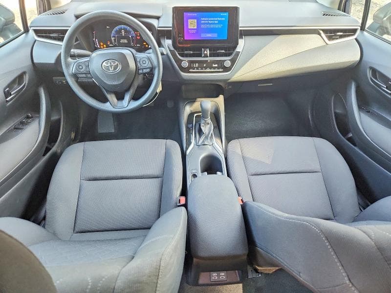 2026 TOYOTA COROLLA LE 8