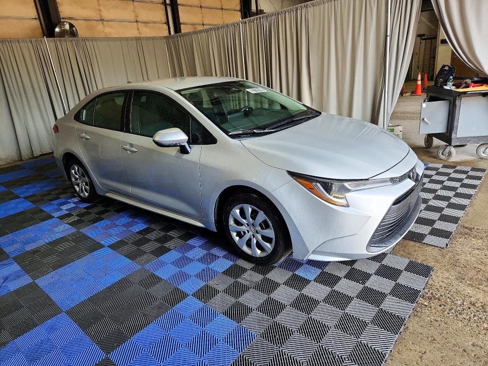 2025 TOYOTA COROLLA LE 4