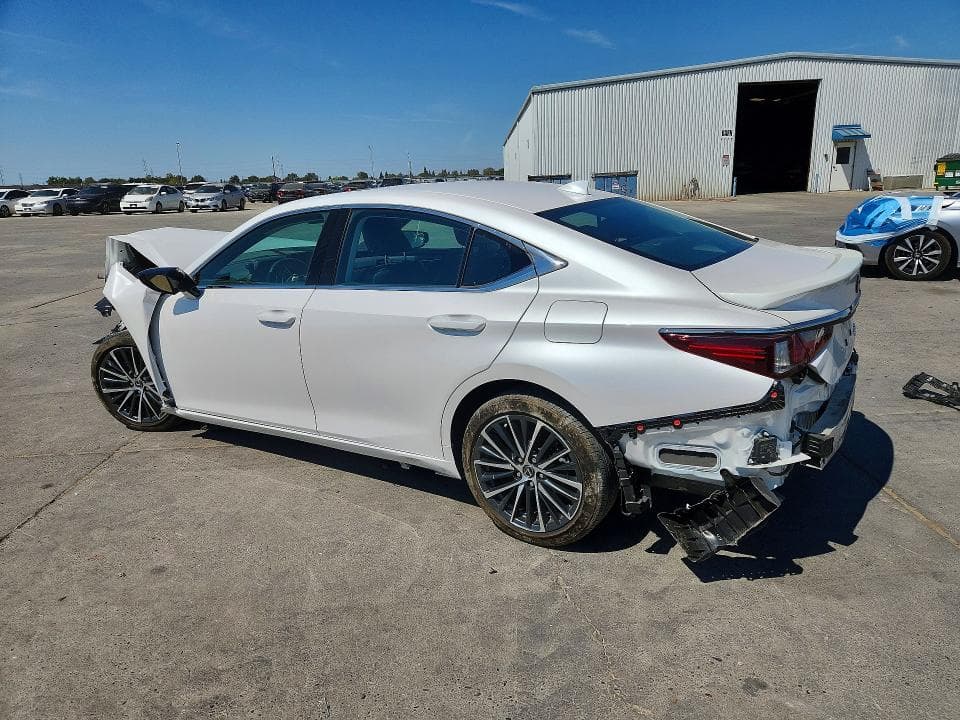 2025 LEXUS ES 300H BASE 2