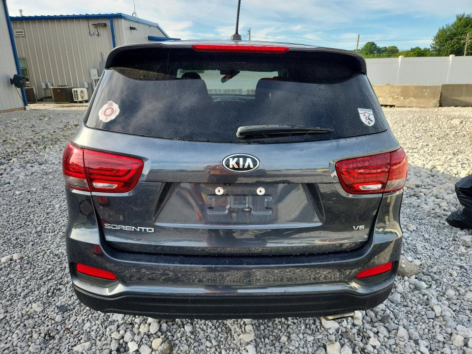 2020 KIA SORENTO S 6