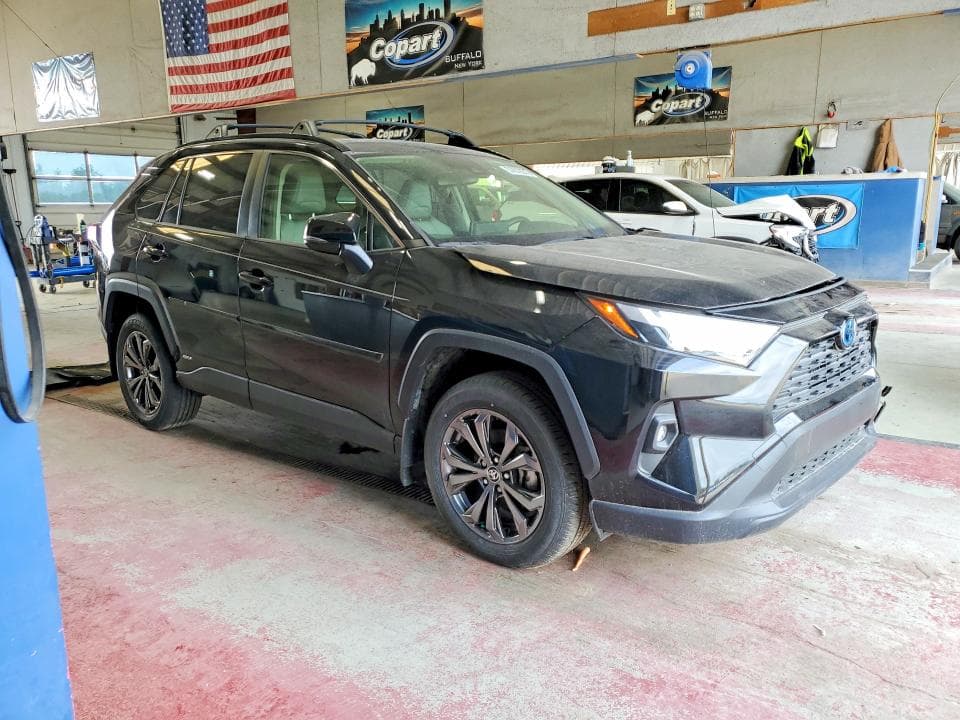 2022 TOYOTA RAV4 XLE PREMIUM 4