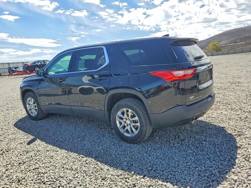 2021 CHEVROLET TRAVERSE LS 2