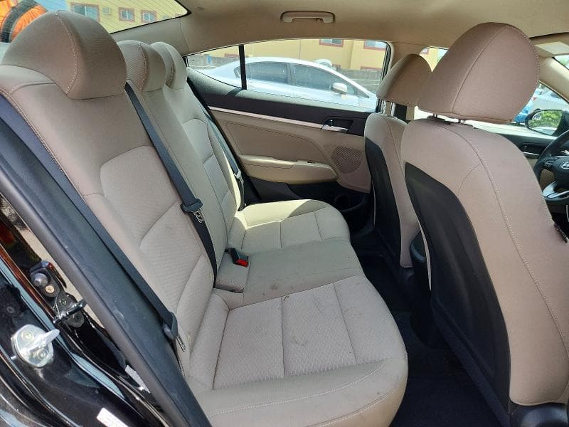 2020 HYUNDAI ELANTRA SE 10