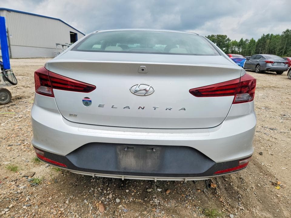 2019 HYUNDAI ELANTRA SE 6