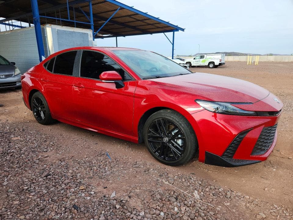 2025 TOYOTA CAMRY SE 4