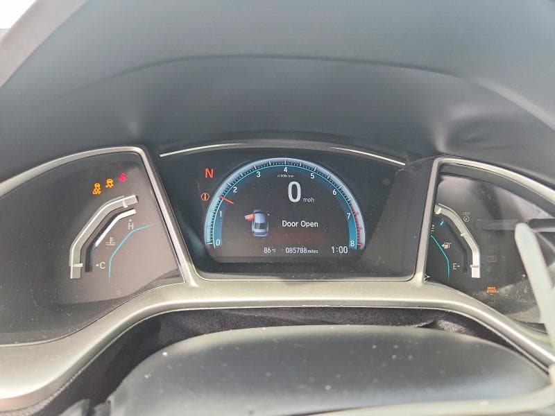 2018 HONDA CIVIC EX 9