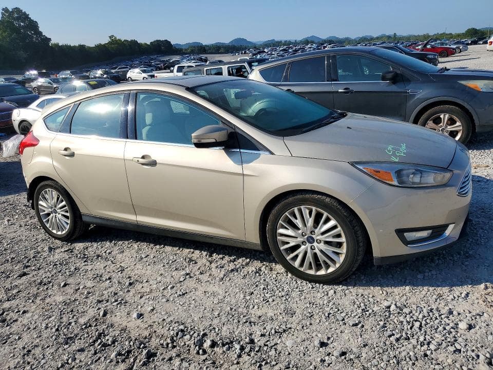 2018 FORD FOCUS TITANIUM 4