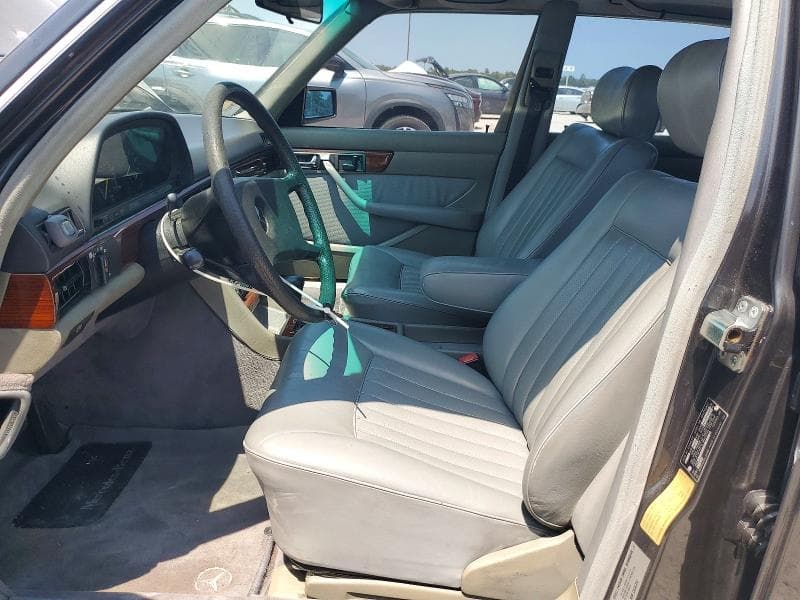 1985 MERCEDES-BENZ 300 7