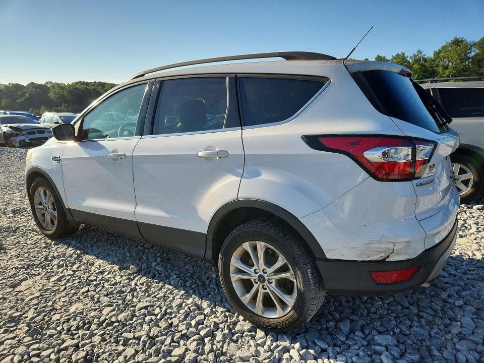 2017 FORD ESCAPE SE 2
