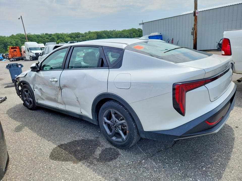 2025 KIA K4 LXS 2