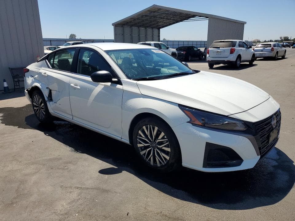 2026 NISSAN ALTIMA SV 4