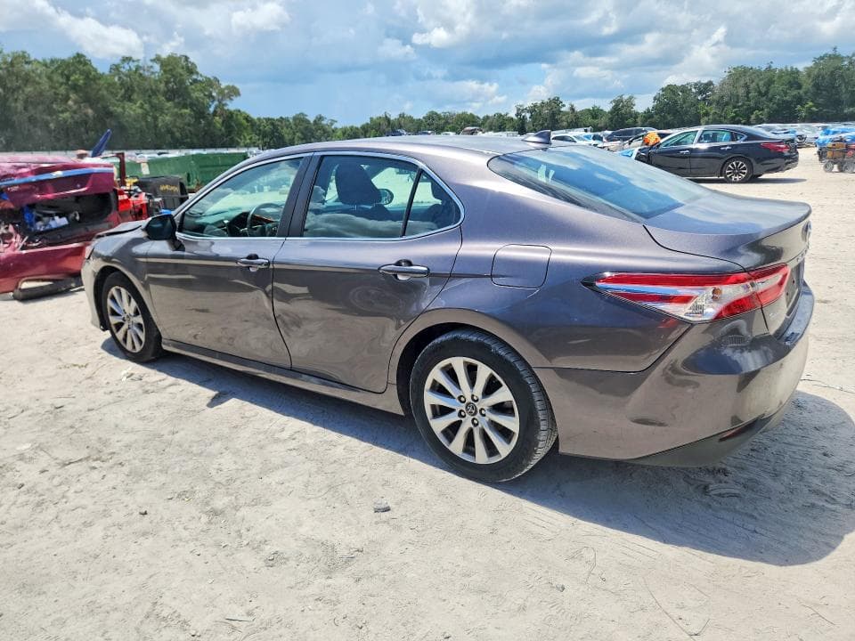 2019 TOYOTA CAMRY LE 2