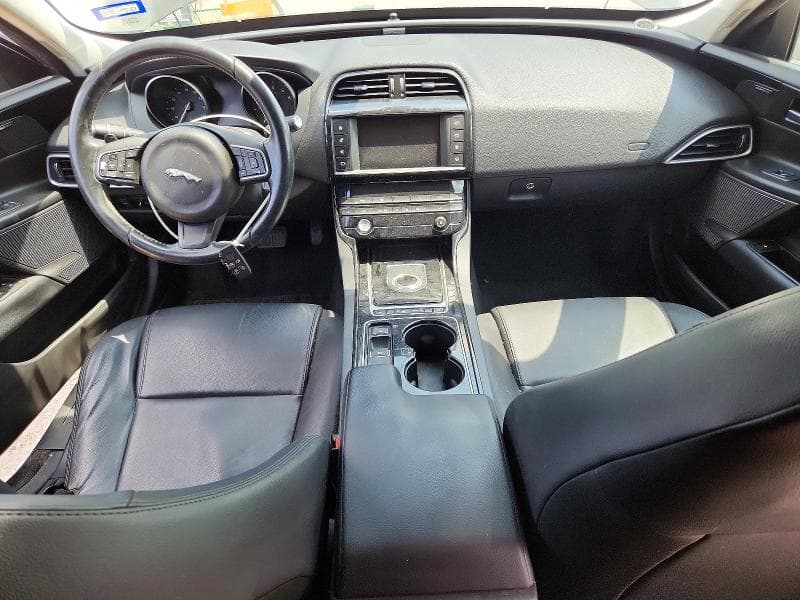 2017 JAGUAR XE PREMIUM 8