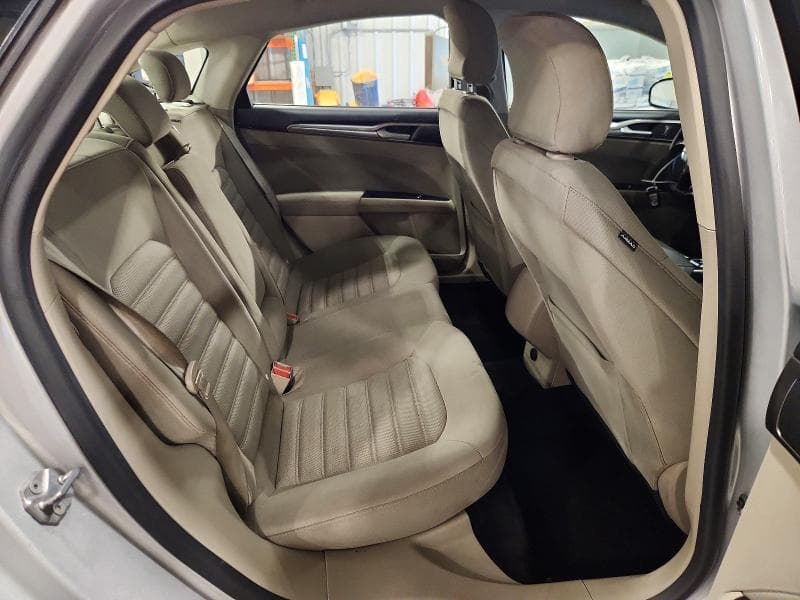 2017 FORD FUSION SE 10