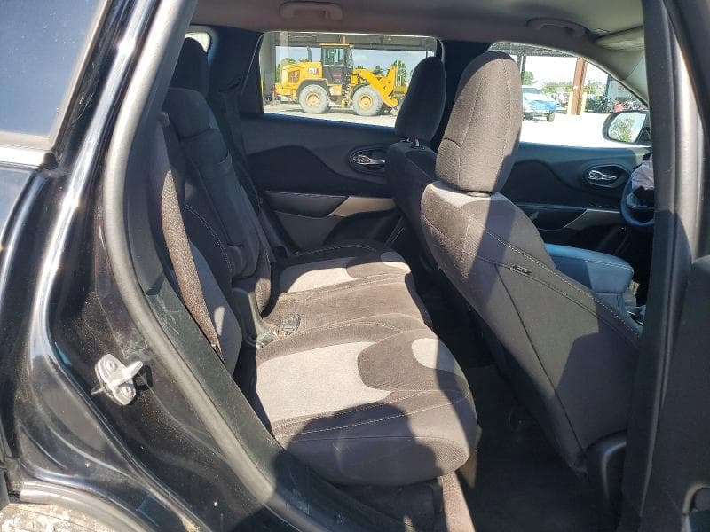 2018 JEEP CHEROKEE LATITUDE 11