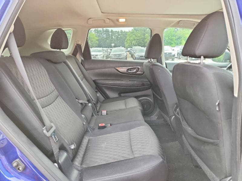 2017 NISSAN ROGUE SV 11