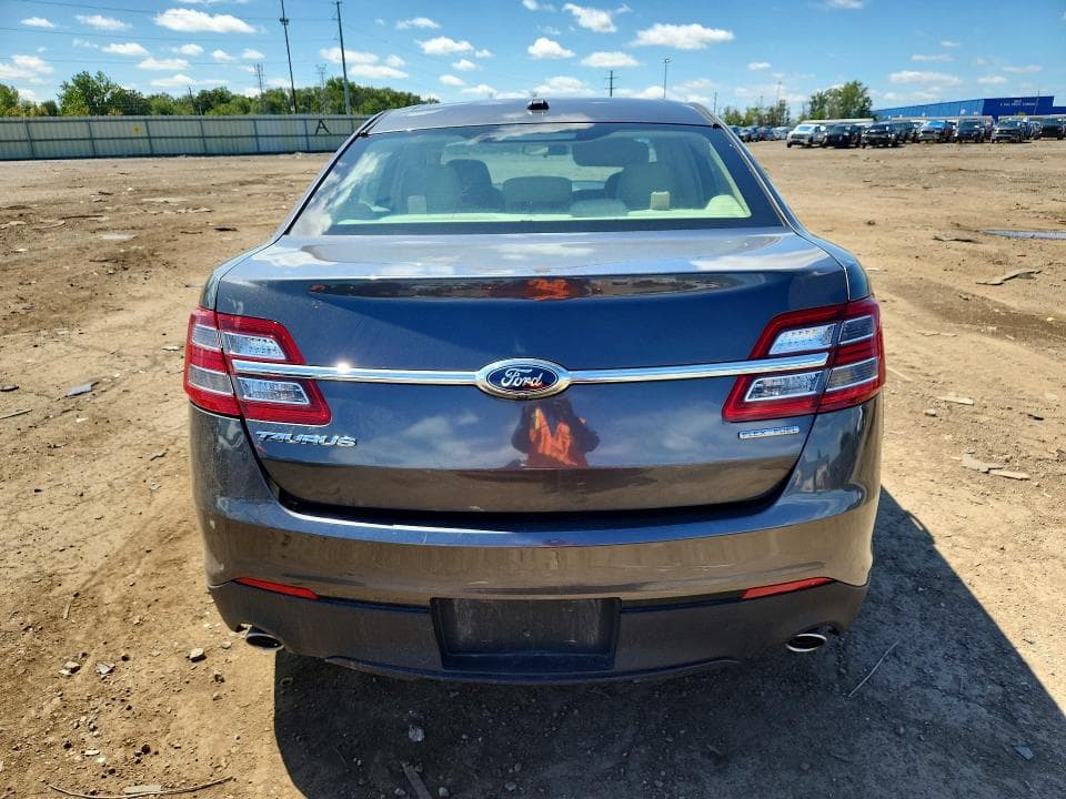 2017 FORD TAURUS SE 6