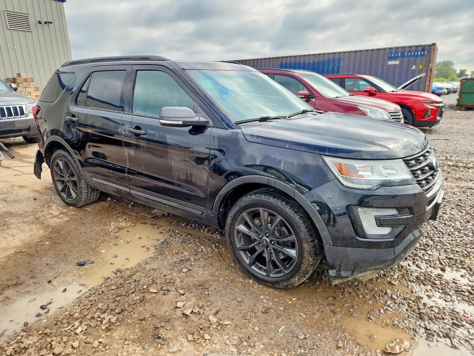 2017 FORD EXPLORER XLT 4